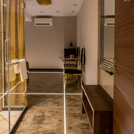 Hidden Bank: Golden Apartment Plovdiv