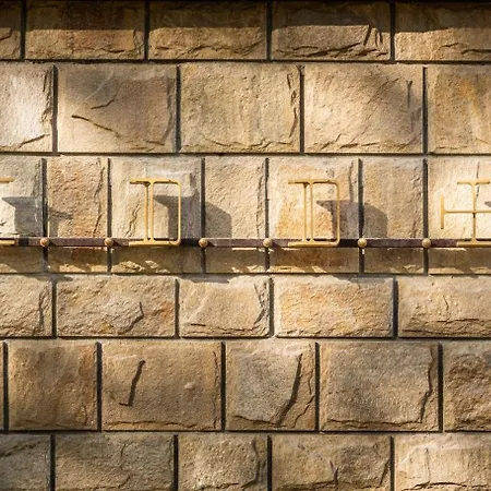 Apartment Hidden Bank: Golden *