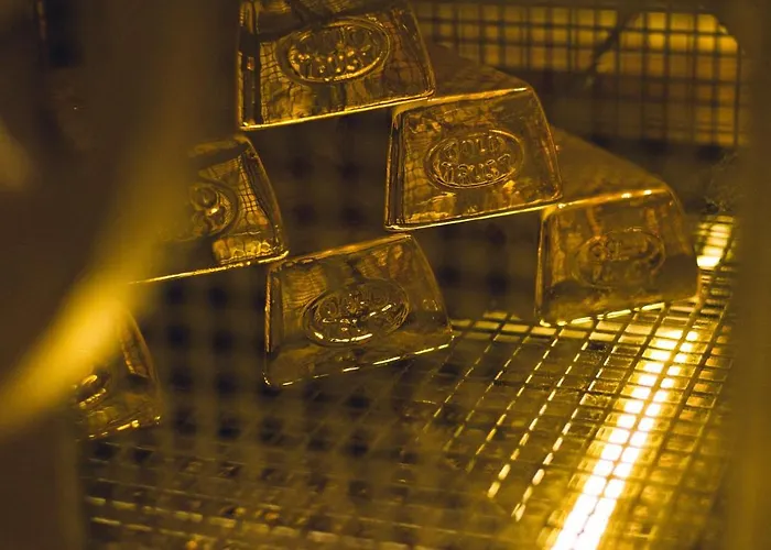 Hidden Bank: Golden Appartement