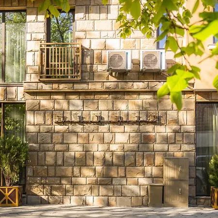 דירה Hidden Bank: Golden