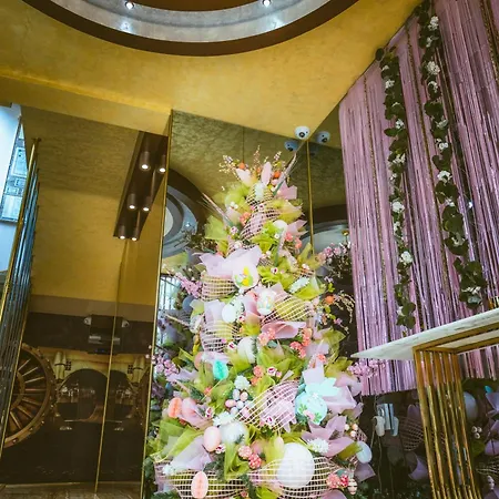 Hidden Bank: Golden דירה *