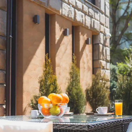 Hidden Bank: Golden דירה *