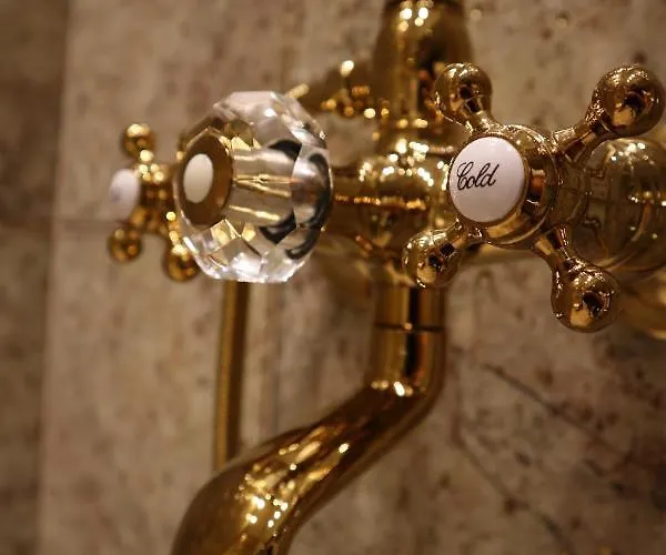 Daire Hidden Bank: Golden *